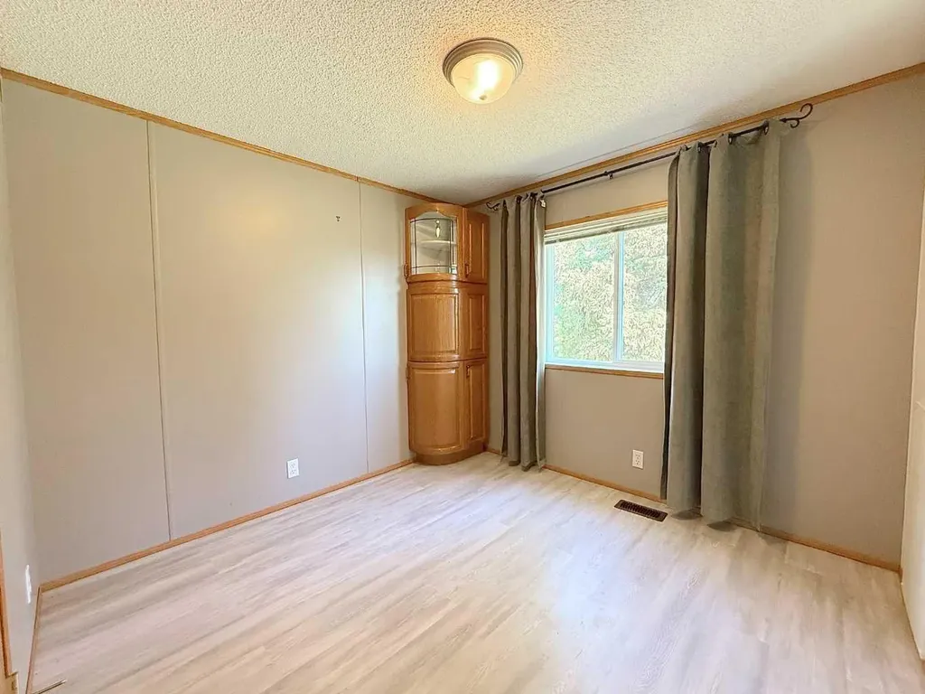 645045 Range Road 211 Rural Athabasca County AB T0A 0M0