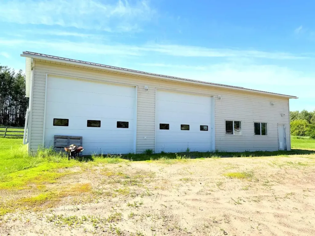 645045 Range Road 211 Rural Athabasca County AB T0A 0M0