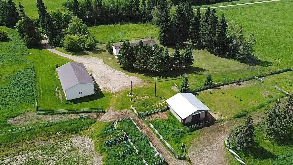 645045 Range Road 211 Rural Athabasca County AB T0A 0M0