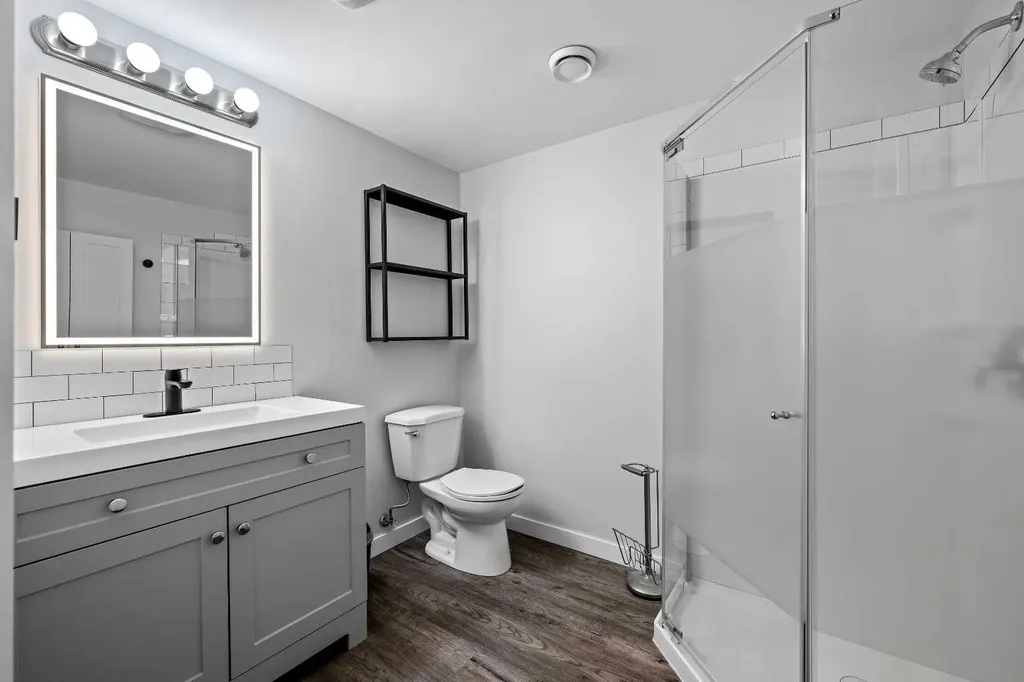 5002 51 Avenue Blackfoot AB T0B 0L0