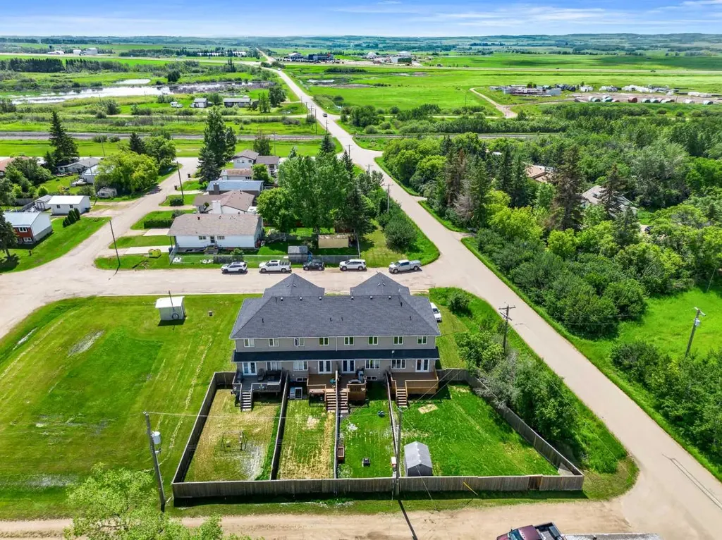 5002 51 Avenue Blackfoot AB T0B 0L0