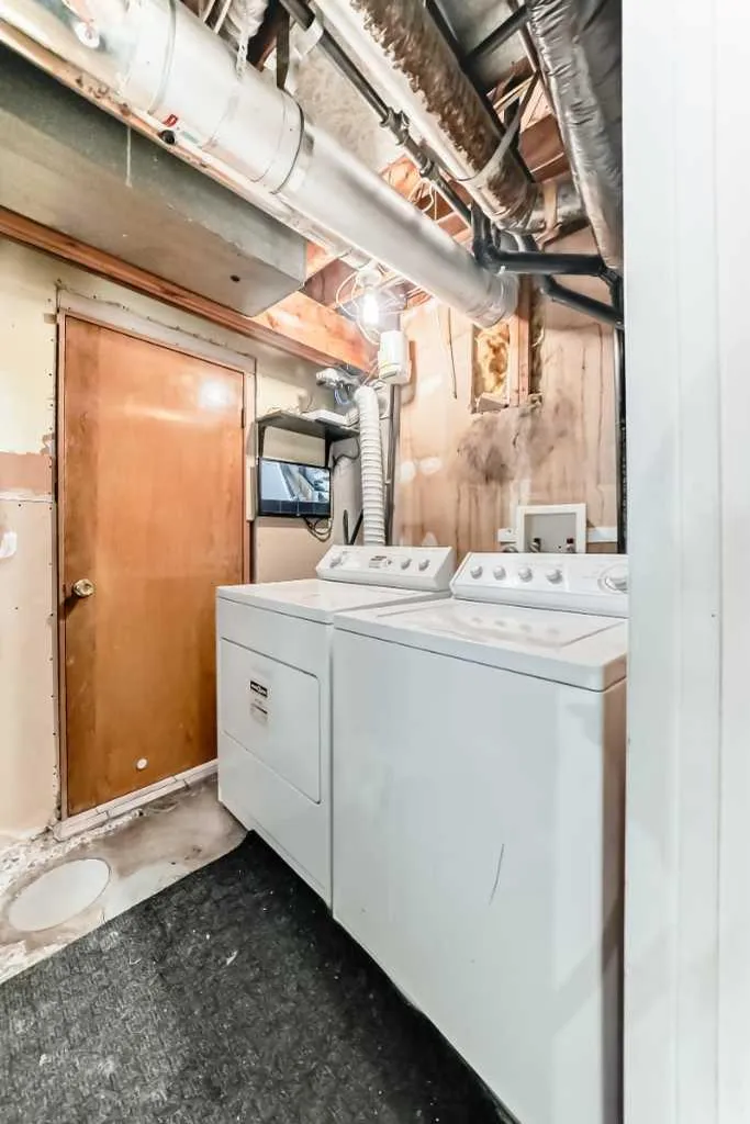 6712 23 Avenue NE Calgary AB T1Y1V4