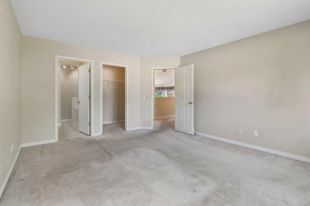 63 Scotia Landing NW Calgary AB T3L 2K2