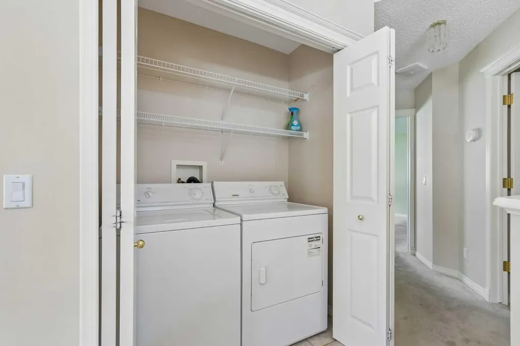 63 Scotia Landing NW Calgary AB T3L 2K2