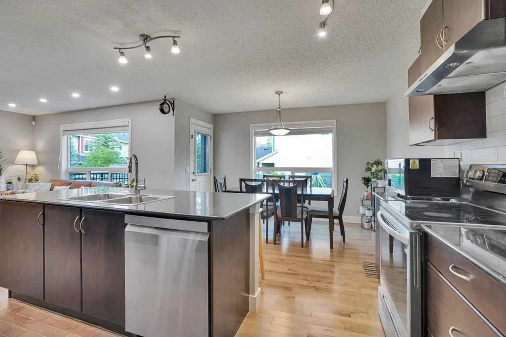 64 Sage Hill Point NW Calgary AB T3R 0H3