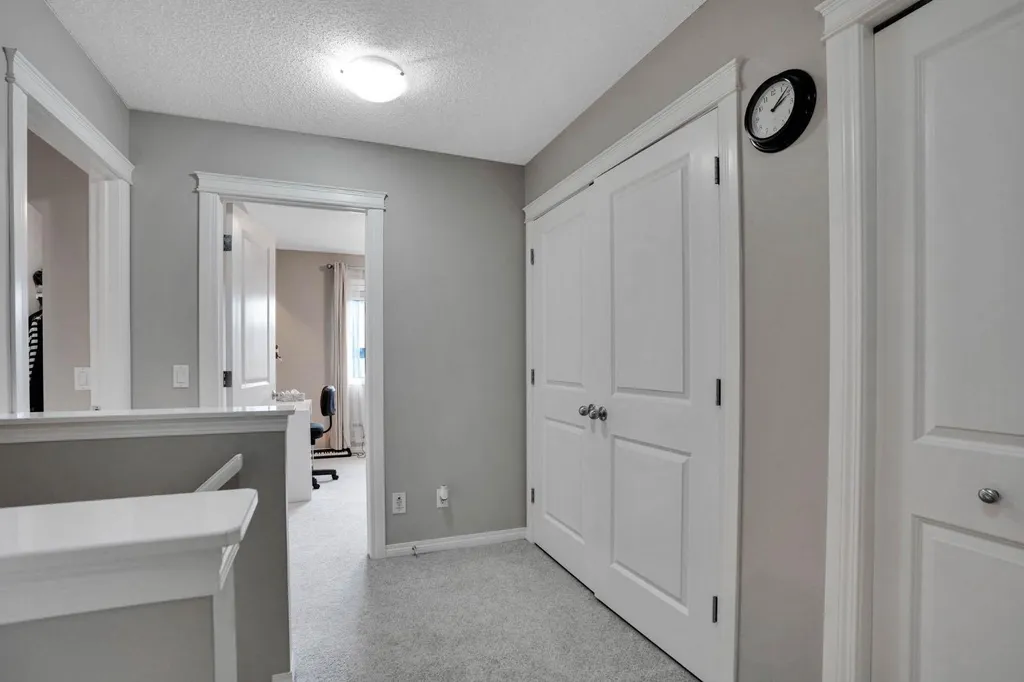 64 Sage Hill Point NW Calgary AB T3R 0H3