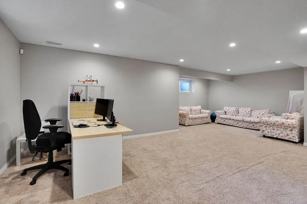 64 Sage Hill Point NW Calgary AB T3R 0H3