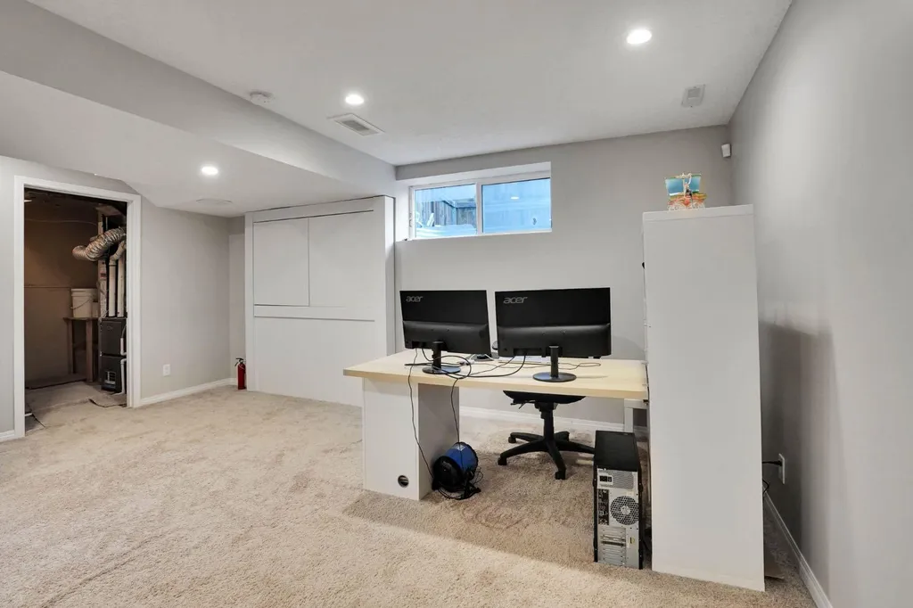 64 Sage Hill Point NW Calgary AB T3R 0H3