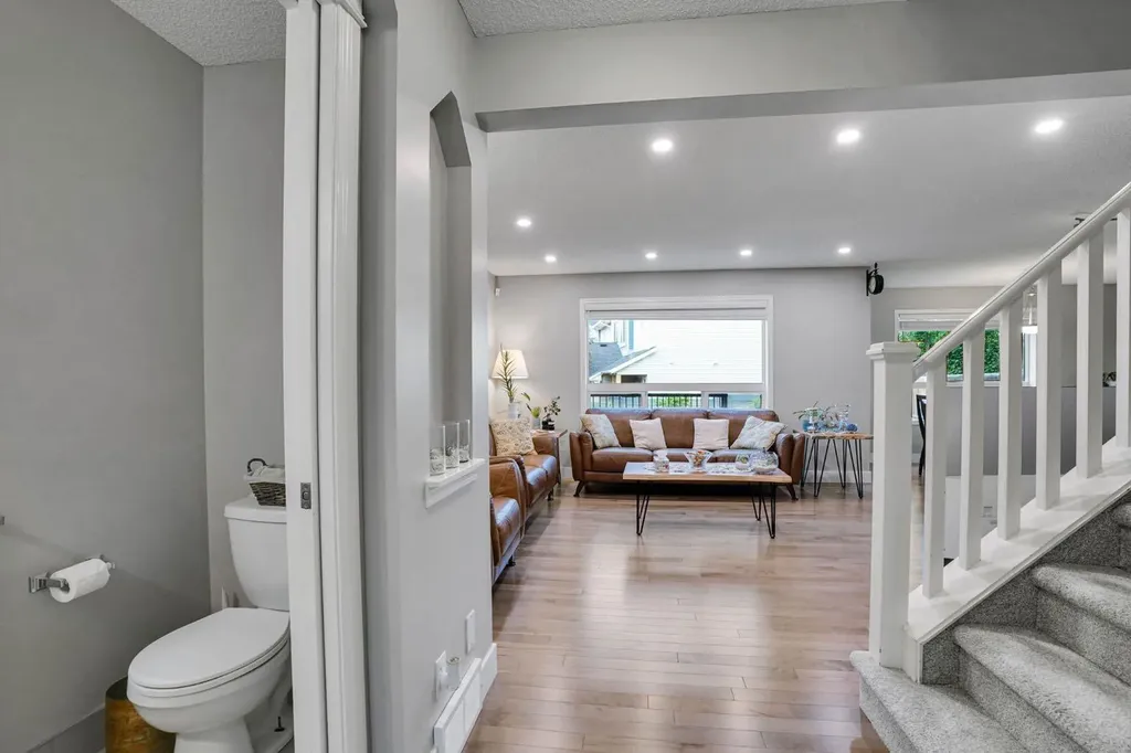 64 Sage Hill Point NW Calgary AB T3R 0H3