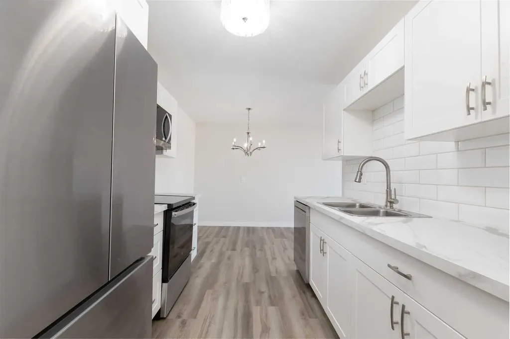 85 Foxbend Crescent N Lethbridge AB T1H 5T4