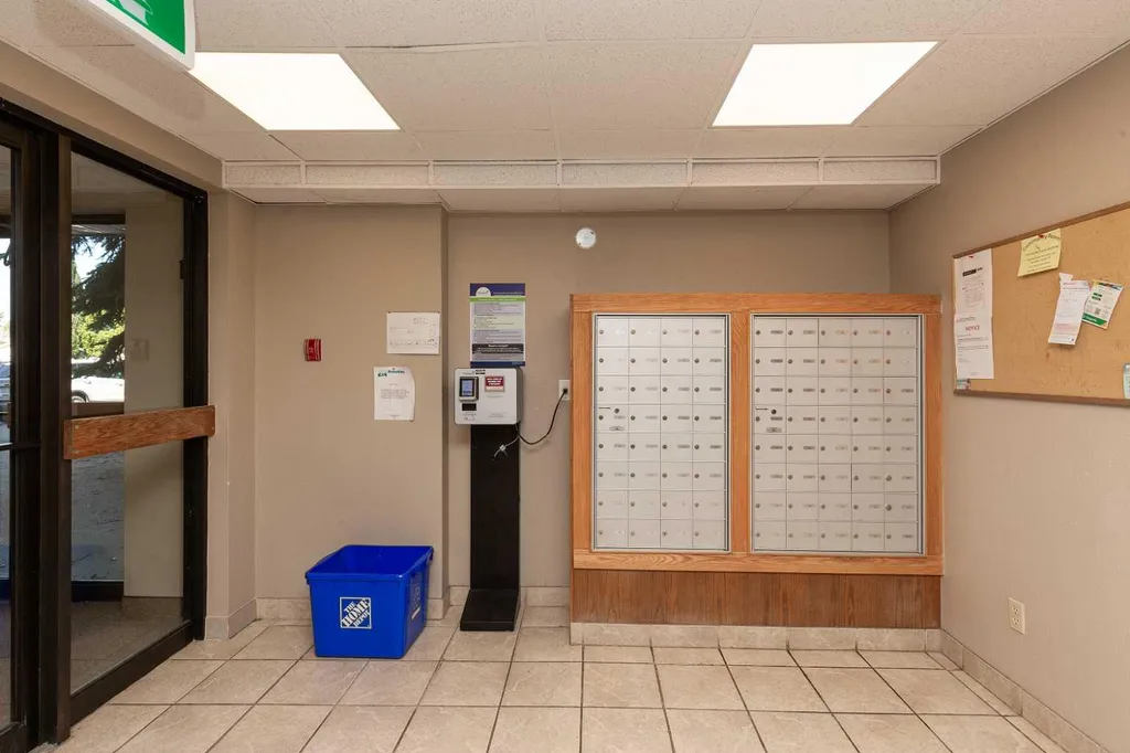 85 Foxbend Crescent Lethbridge AB T1H 5T4