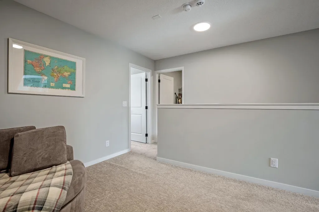 30 Wolf Crescent Okotoks AB T1S 5V2