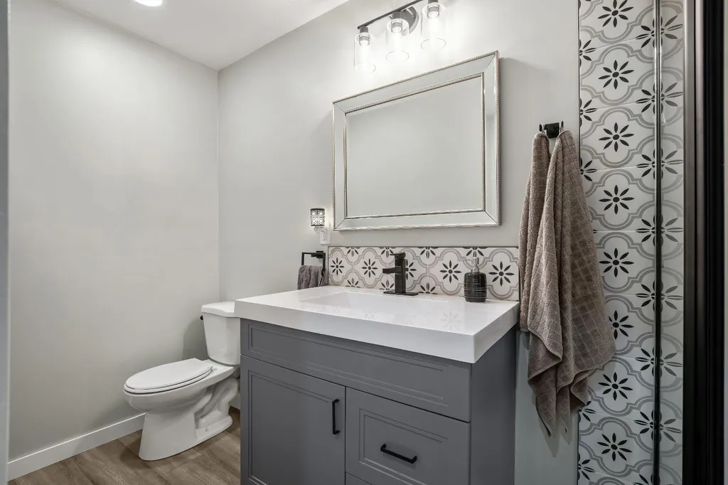 30 Wolf Crescent Okotoks AB T1S 5V2