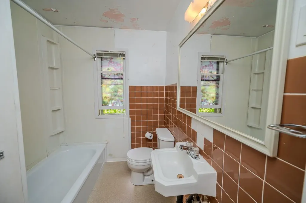 4241 41 Avenue Red Deer AB T4N 2Y1