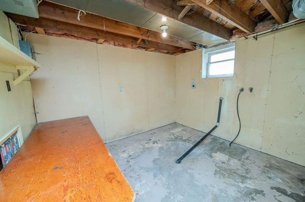 4241 41 Avenue Red Deer AB T4N 2Y1