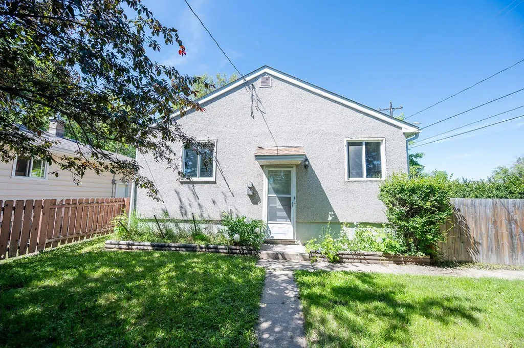 4241 41 Avenue Red Deer AB T4N 2Y1