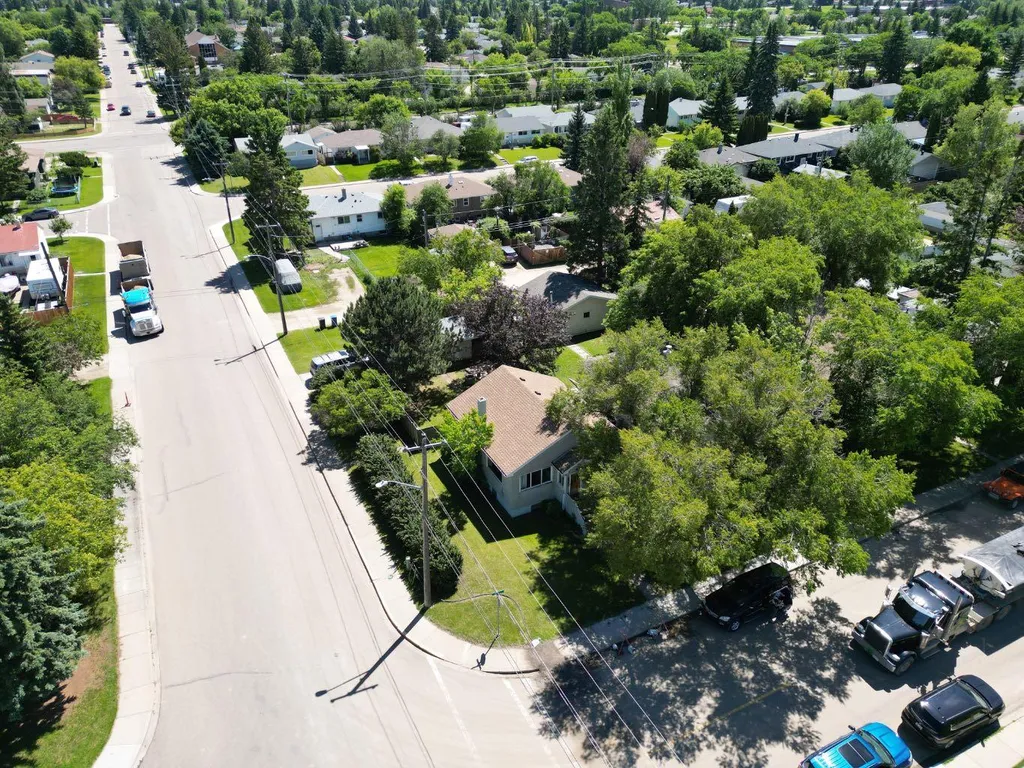 4241 41 Avenue Red Deer AB T4N 2Y1