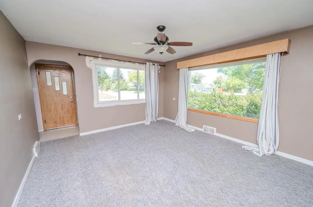 4241 41 Avenue Red Deer AB T4N 2Y1