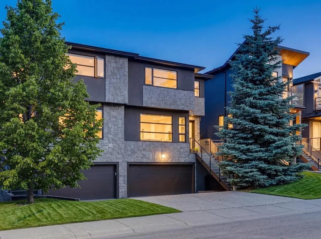 1711 27 Street SW Calgary AB T3C 1L6