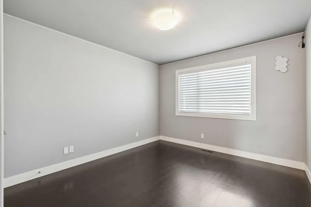 1711 27 Street SW Calgary AB T3C 1L6