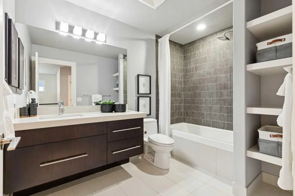 1711 27 Street SW Calgary AB T3C 1L6