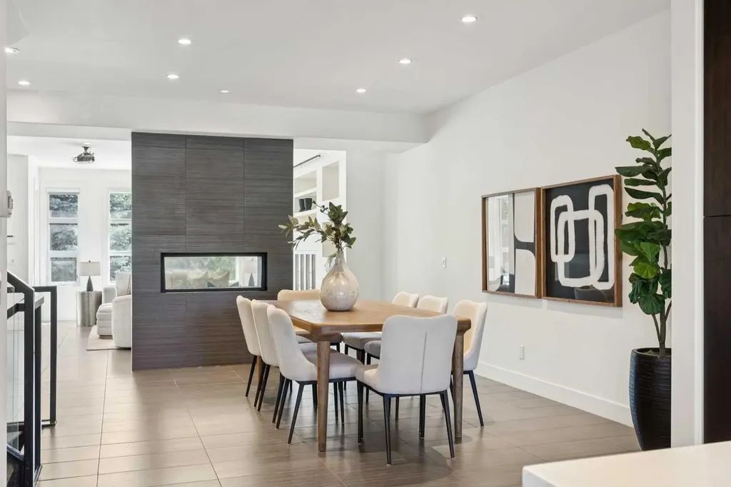1711 27 Street SW Calgary AB T3C 1L6