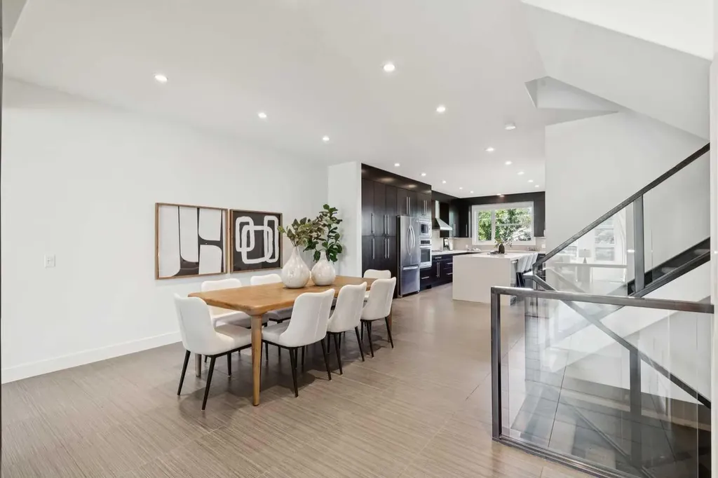 1711 27 Street SW Calgary AB T3C 1L6