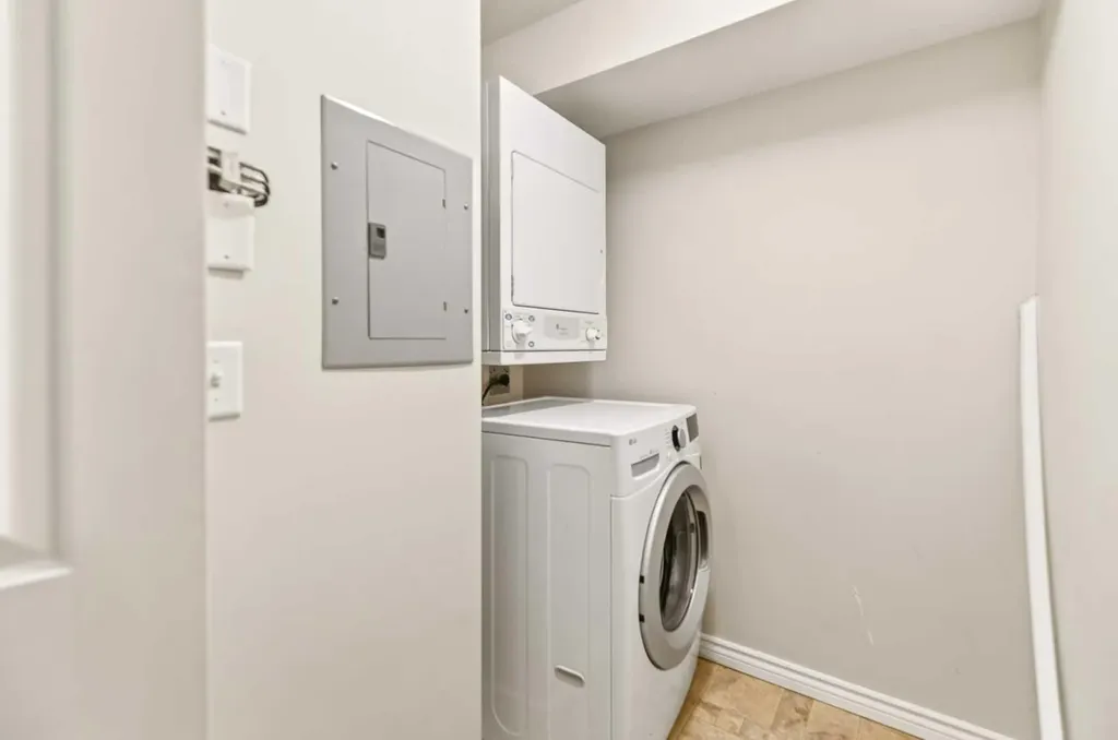 12A Ironside Street Red Deer AB T4R 3R6