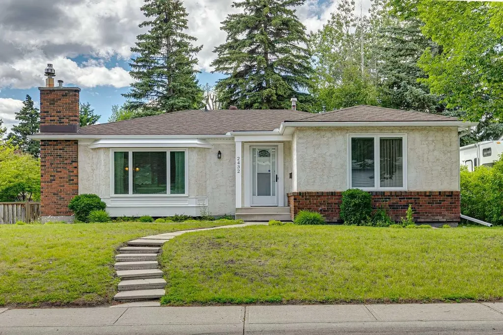 2432 Paliswood Road SW Calgary AB T2V 3P8