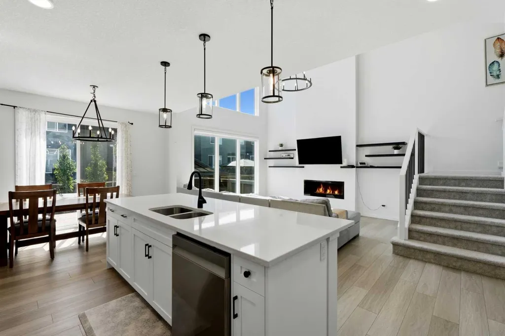 73 Mallard Grove SE Calgary AB T3C0E3