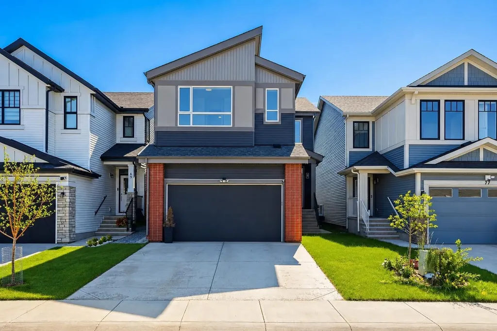 73 Mallard Grove SE Calgary AB T3C0E3