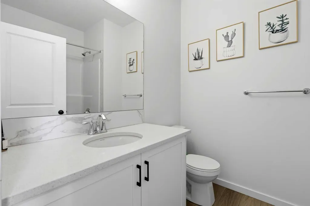 73 Mallard Grove SE Calgary AB T3C0E3