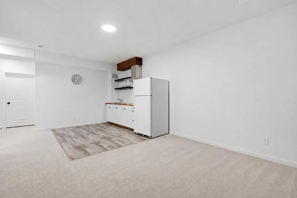 73 Mallard Grove SE Calgary AB T3C0E3