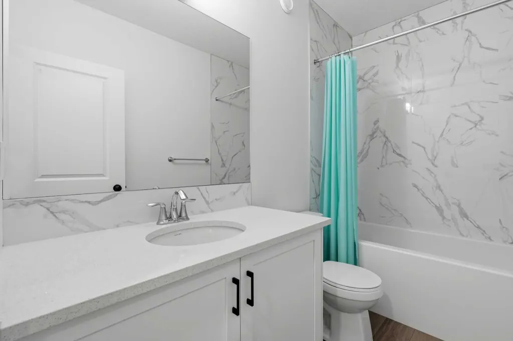 73 Mallard Grove SE Calgary AB T3C0E3