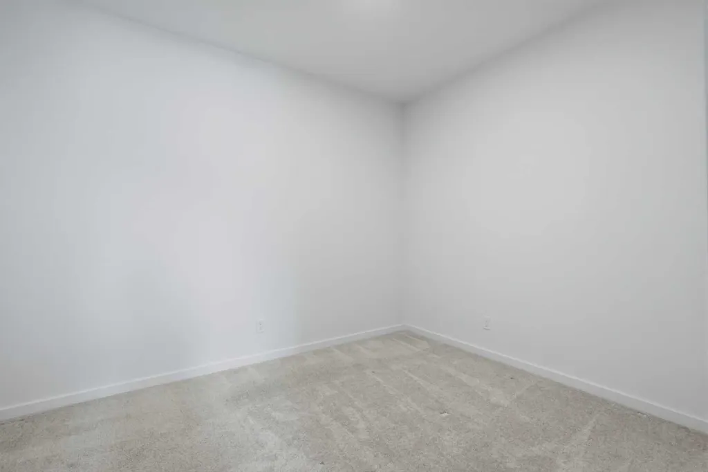 73 Mallard Grove SE Calgary AB T3C0E3