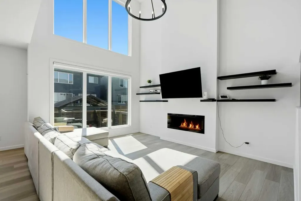 73 Mallard Grove SE Calgary AB T3C0E3