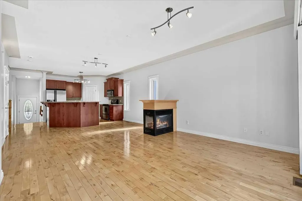125 25 Avenue NW Calgary AB T2M 2A4