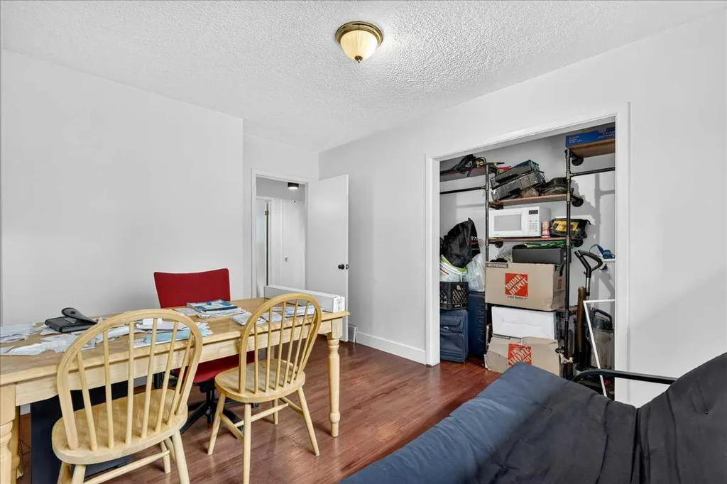 1944 10 Avenue NE Calgary AB T2E 0Y5