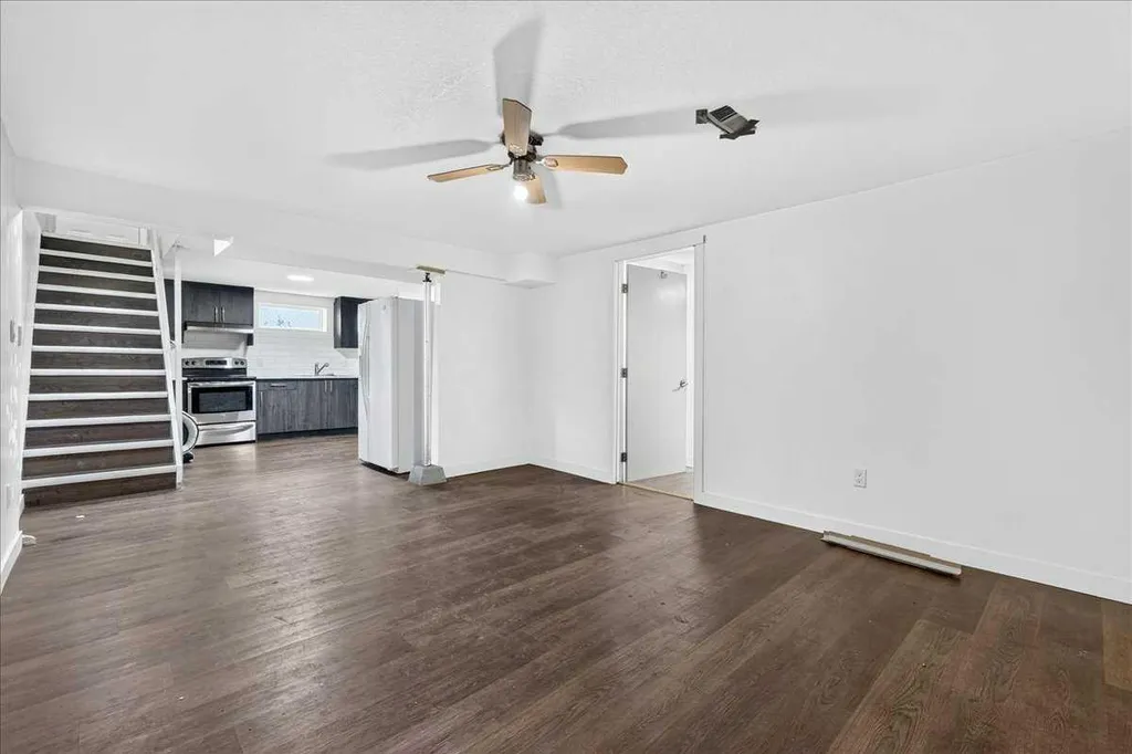 1944 10 Avenue NE Calgary AB T2E 0Y5