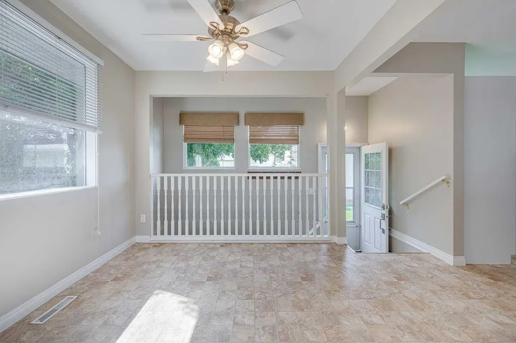 5958 West Park Crescent Crescent N Red Deer AB T4N1G3