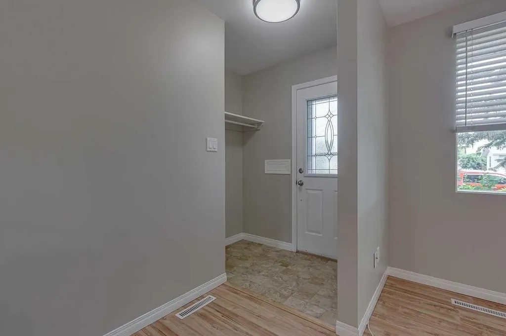5958 West Park Crescent Crescent N Red Deer AB T4N1G3