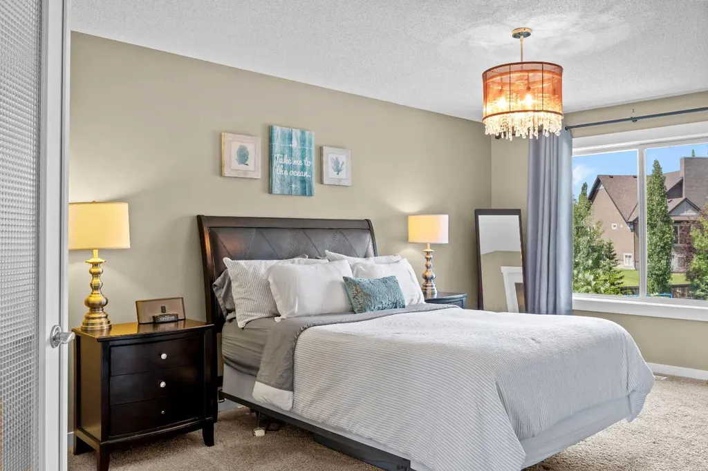 113 Tusslewood Bay NW Calgary AB T3L 2Y3
