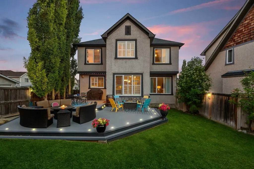 113 Tusslewood Bay NW Calgary AB T3L 2Y3
