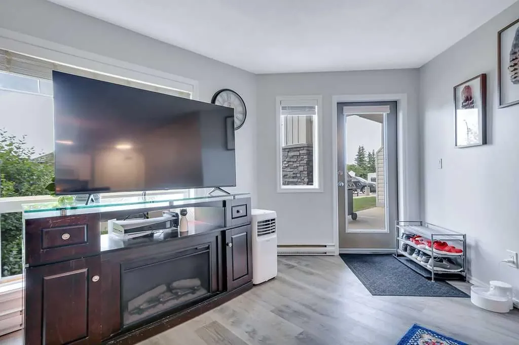 60 Jacobs Close Red Deer AB T4P 4A2