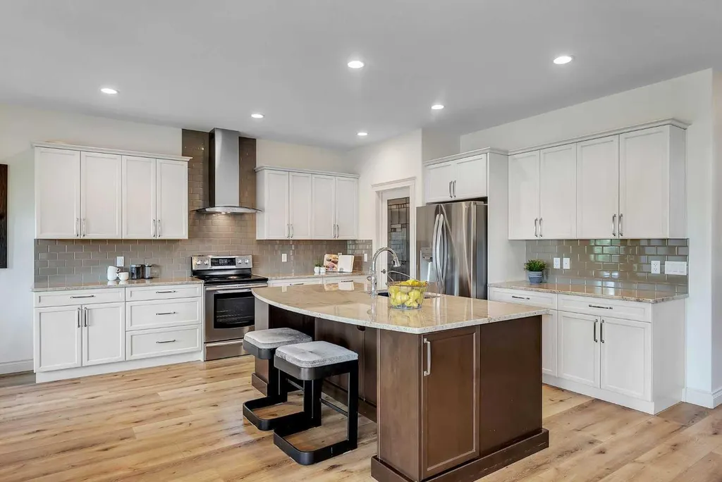 83 Ravenscroft Close SE Airdrie AB T4A 0M1