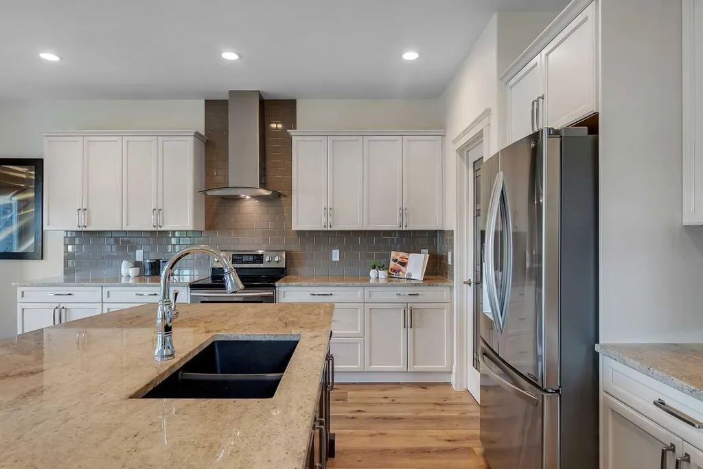 83 Ravenscroft Close SE Airdrie AB T4A 0M1