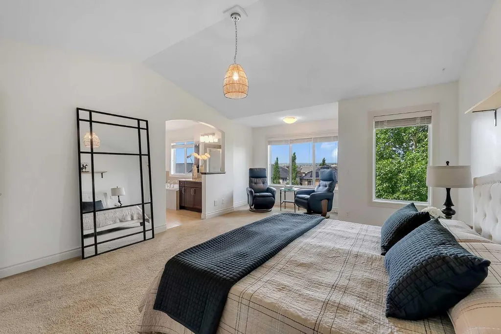 83 Ravenscroft Close SE Airdrie AB T4A 0M1