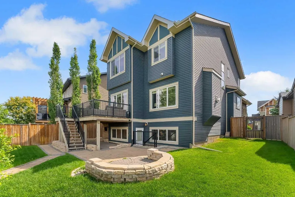 83 Ravenscroft Close SE Airdrie AB T4A 0M1