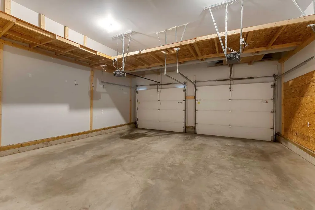 83 Ravenscroft Close SE Airdrie AB T4A 0M1