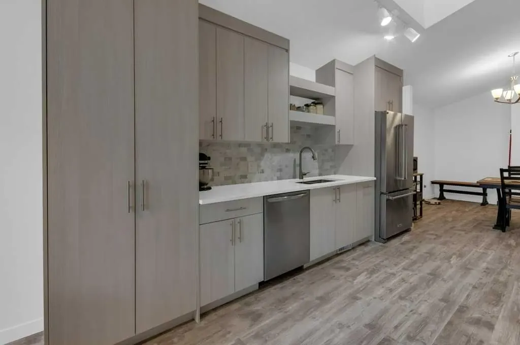 119 Edgepark Villas NW Calgary AB T3A 3S2